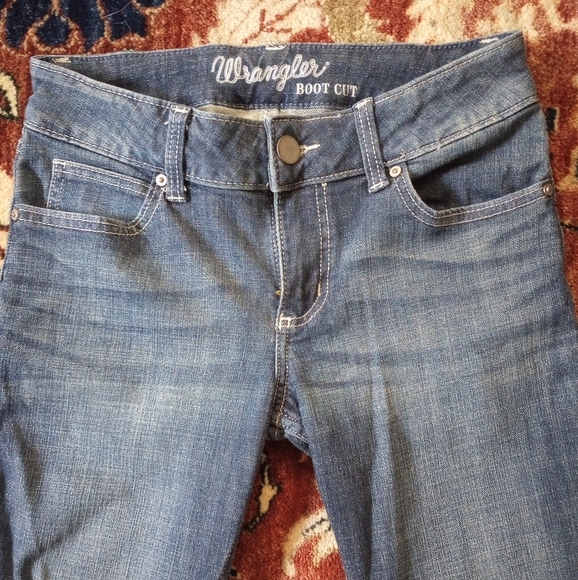 Wrangler Boot Cut W3 - Picture 2 of 9
